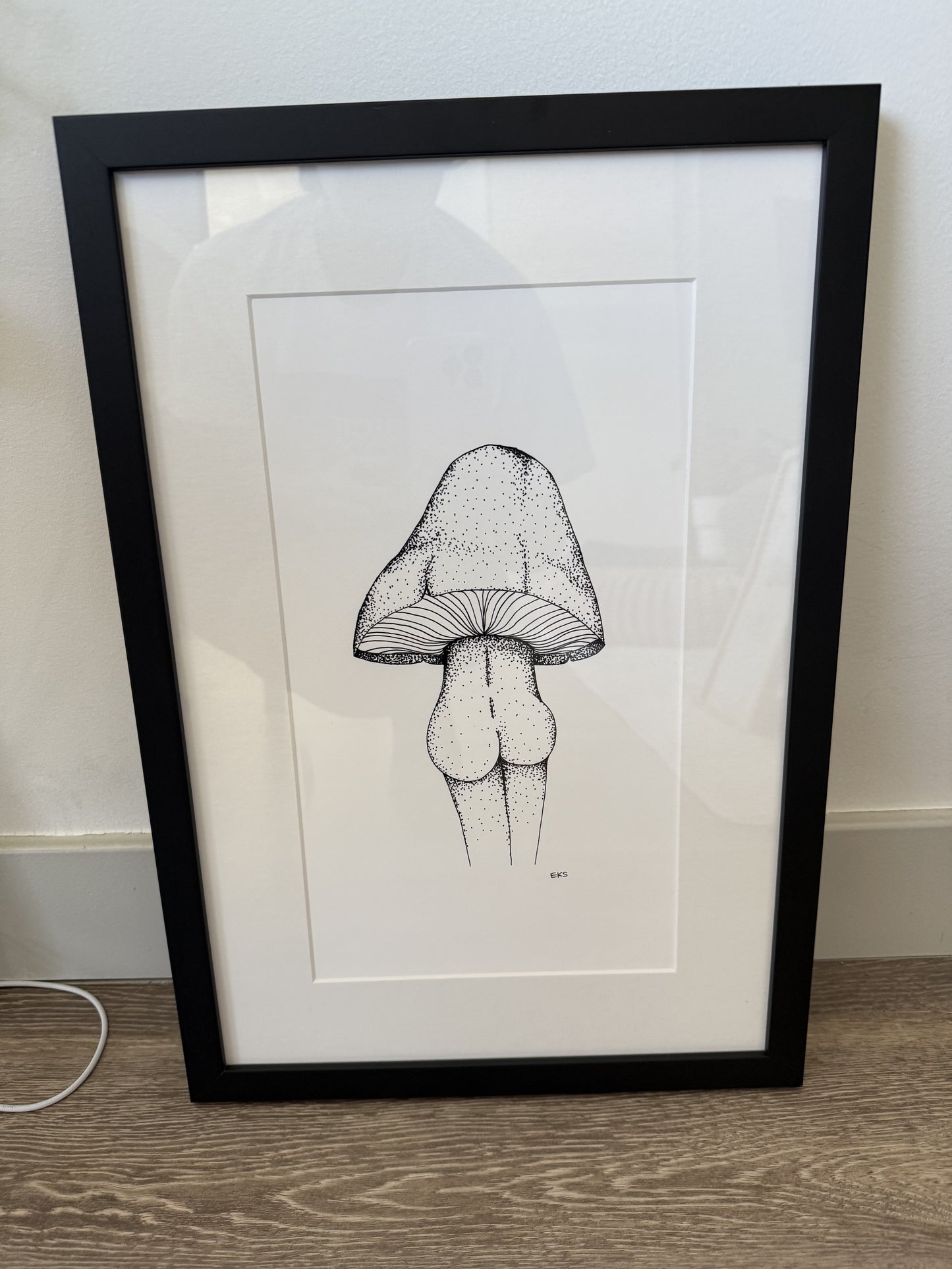 Spore Booty Sophie - Premium Frame with Mat
